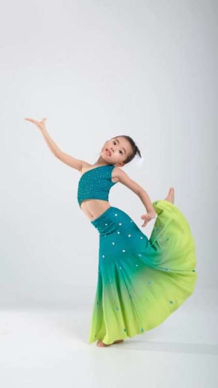美美哒儿童舞蹈照,想让你的宝贝有一整套成长舞蹈写真么?