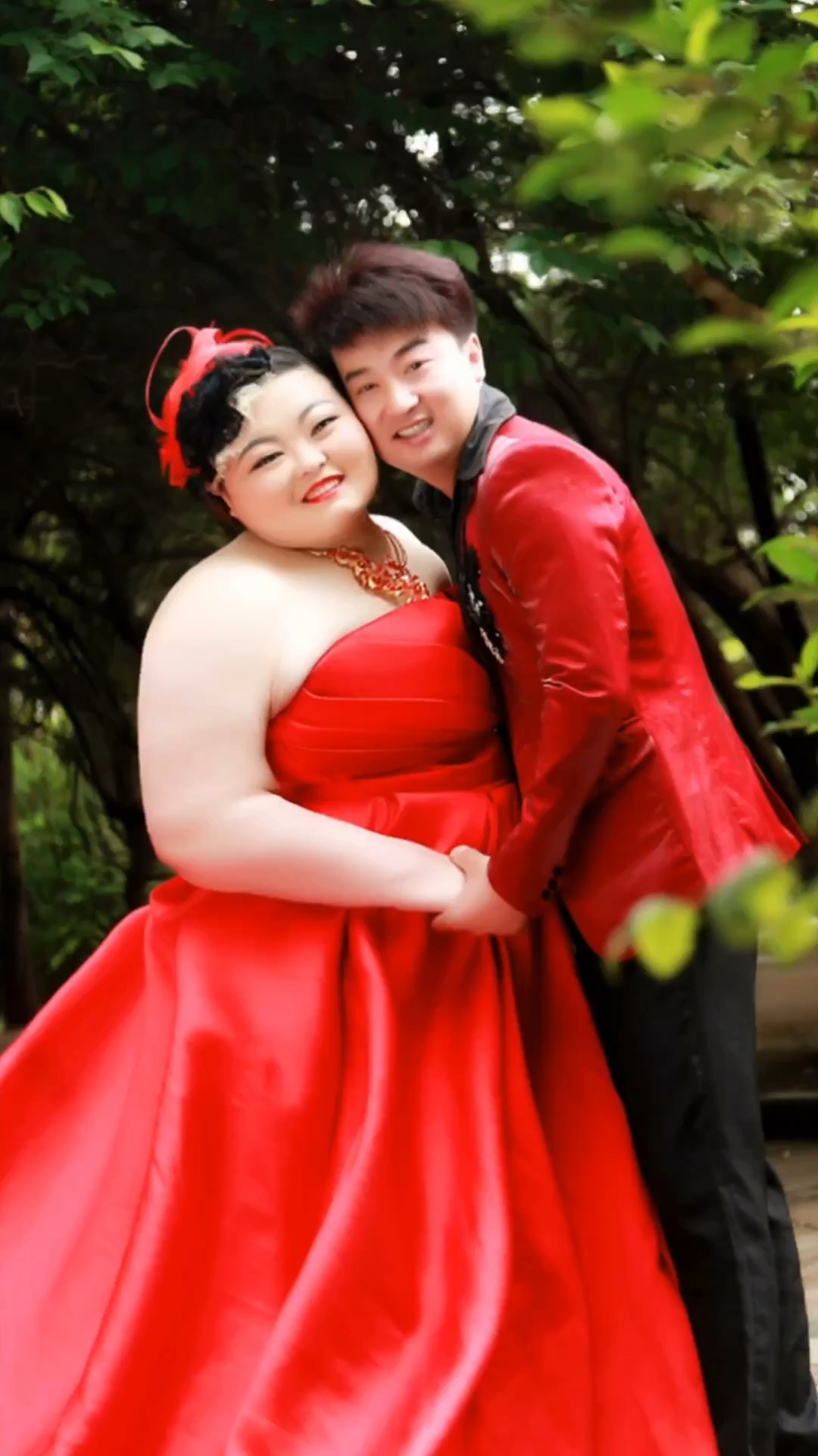 换成你 更喜欢瘦还是胖?何况是男人呢,女人 应该为自己活一次