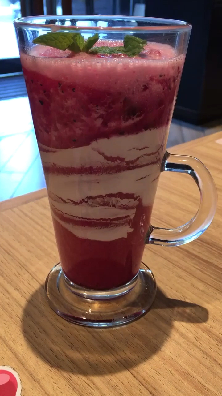 火龙果脏脏冰沙