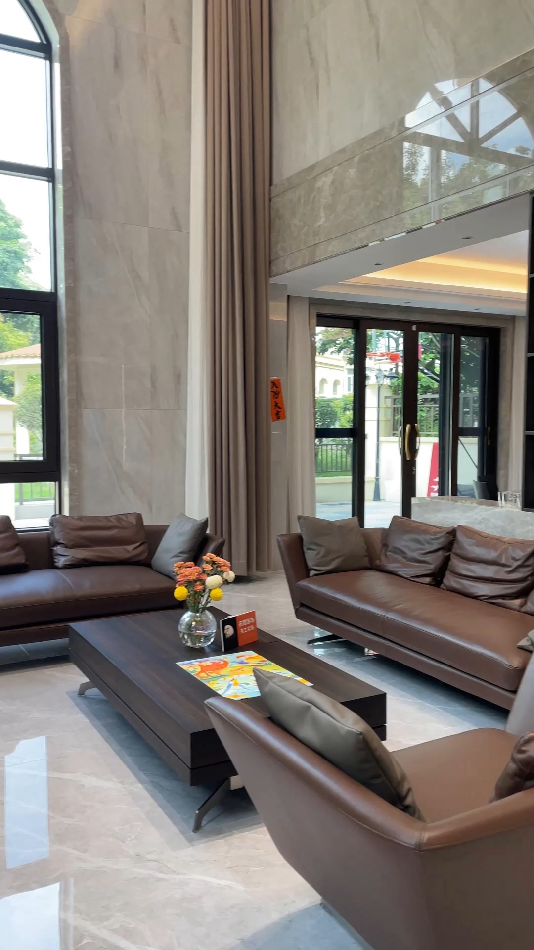 #重庆装修#500平现代轻奢风别墅,客厅9米挑高,有质感的奢雅之家!