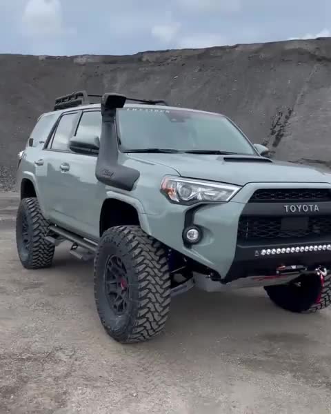 硬汉越野toyota4runnertrd4x4!太恐怖啦!-度小视