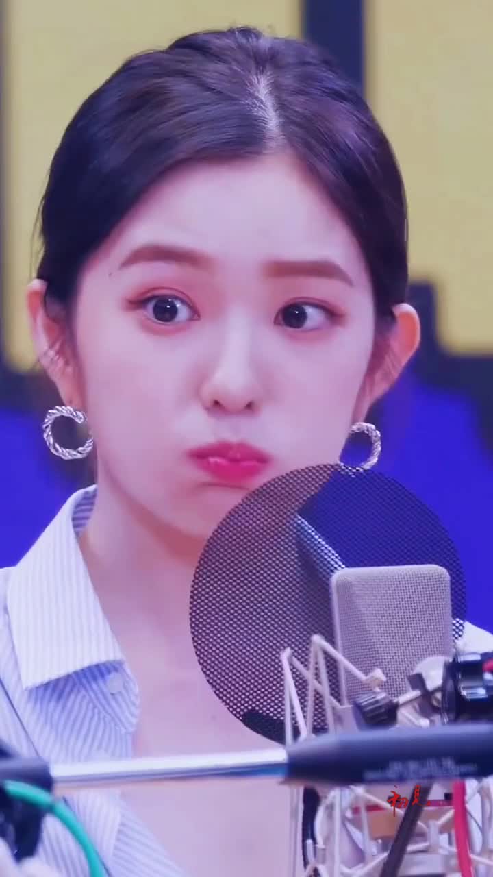 这绝对是吃可爱多长大的,裴珠泫,可爱女神,又美又飒-度小视