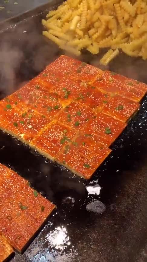 铁板麻辣豆腐,看着都是食欲