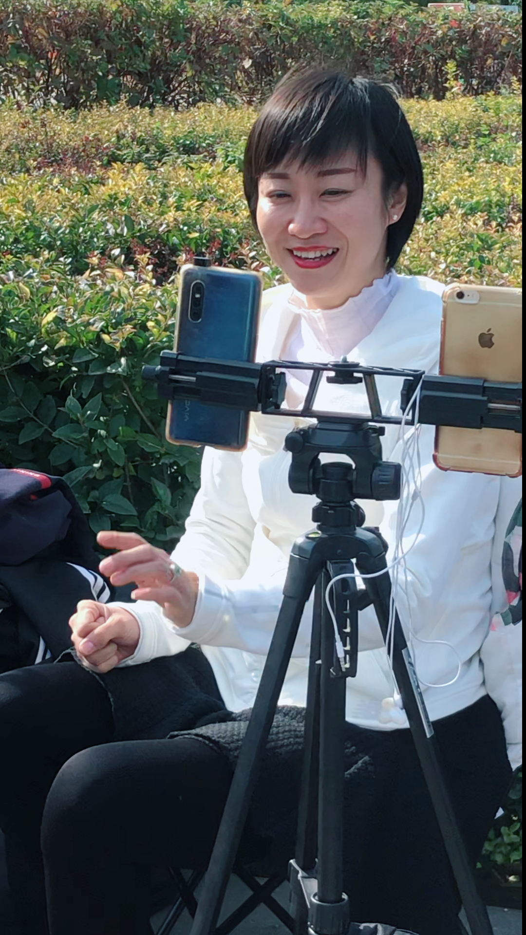 情感故事#小滨小芳兄妹组合今天分家了-度小视