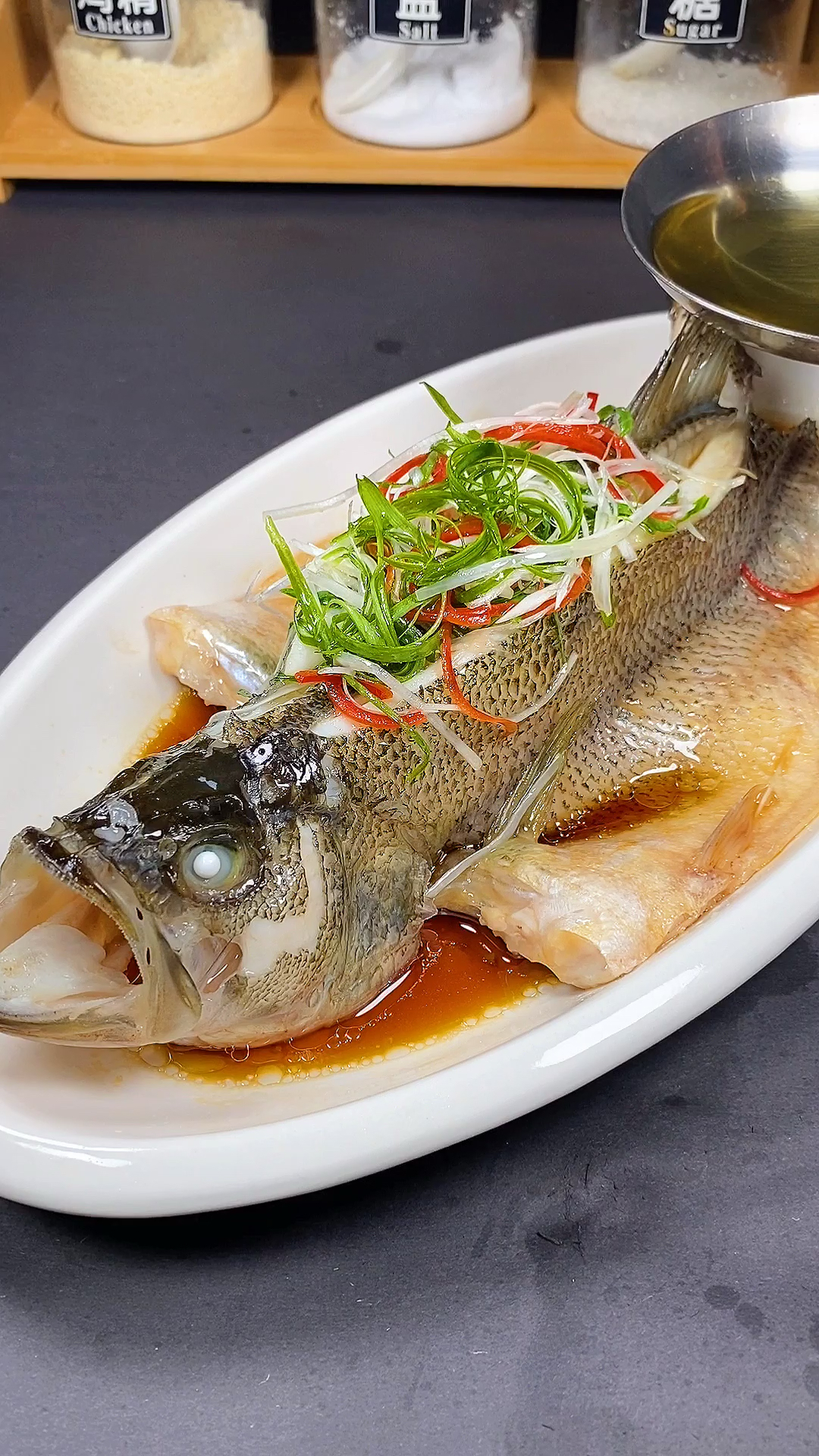 美食记#一看就会的清蒸鲈鱼,简单美味又营养