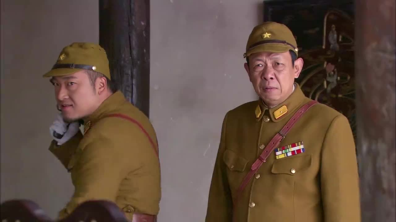 战地狮吼:男子被日军团团包围,师妹为了救他用自杀威胁丈夫