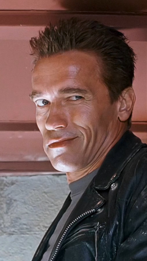 施瓦辛格,终结者#州长施瓦辛格真的是心中的完美身材,他演的终结者