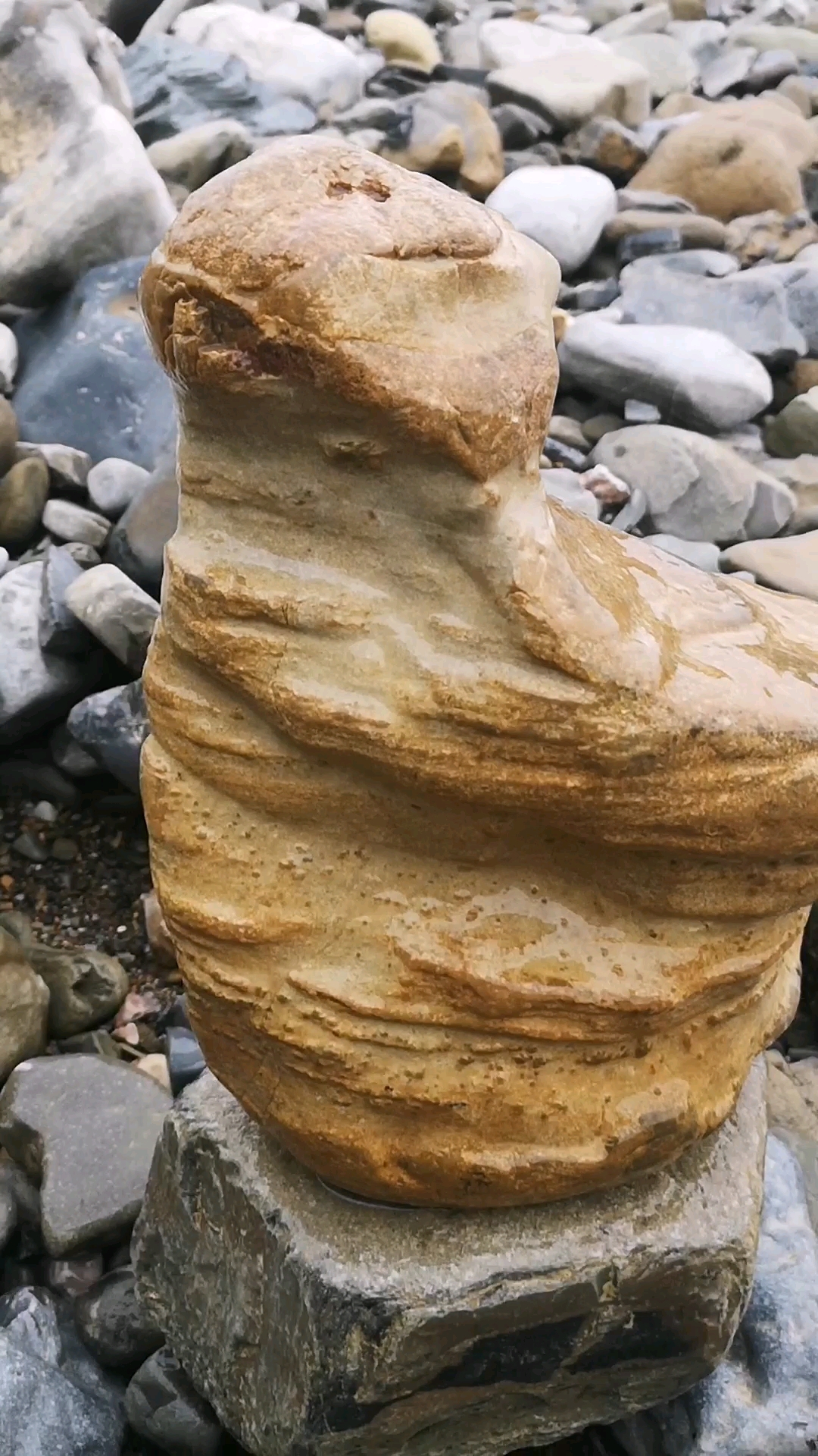 天然水冲景观石