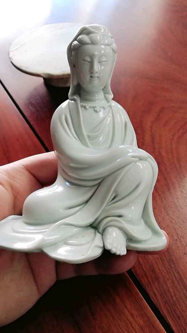 最爱之城#德化白瓷坐观音,五,六十年代的,包浆非常舒服!