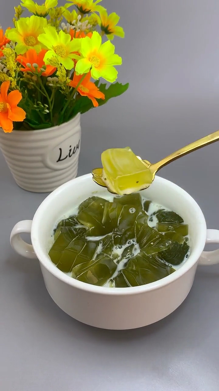 果冻#教大家制作绿茶果冻