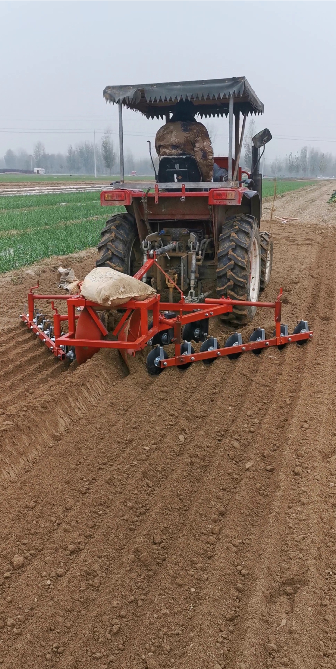 打梗机#盘式打梗平地机,宽窄可调节,起梗宽度可调,17马力以上的四轮