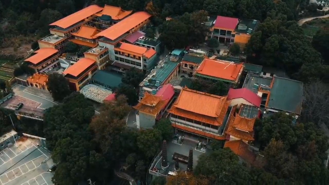 平江县东山古寺全景