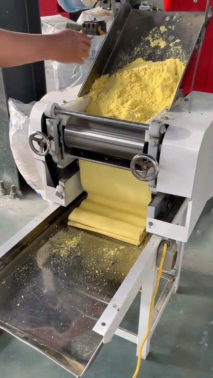 加点玉米面#面条机