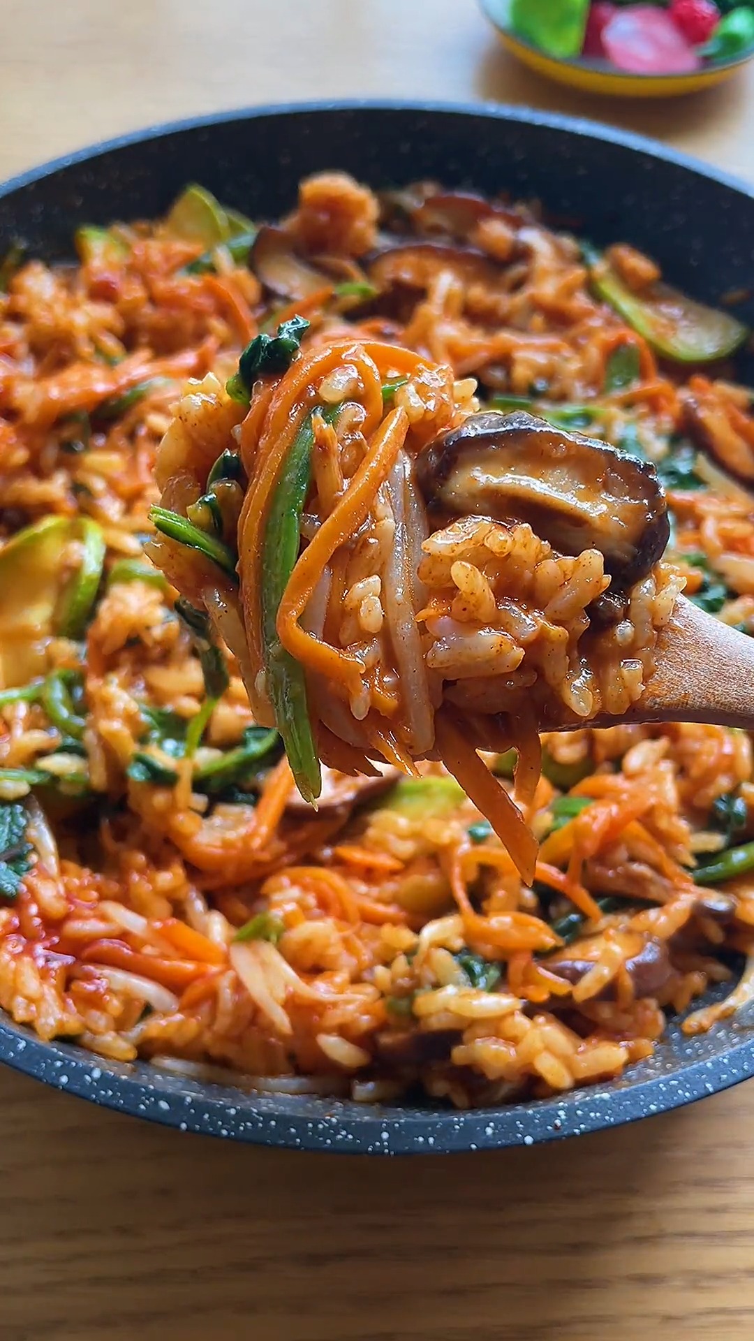 韩剧里出镜率特高的韩式拌饭,韩式拌饭,拌饭酱