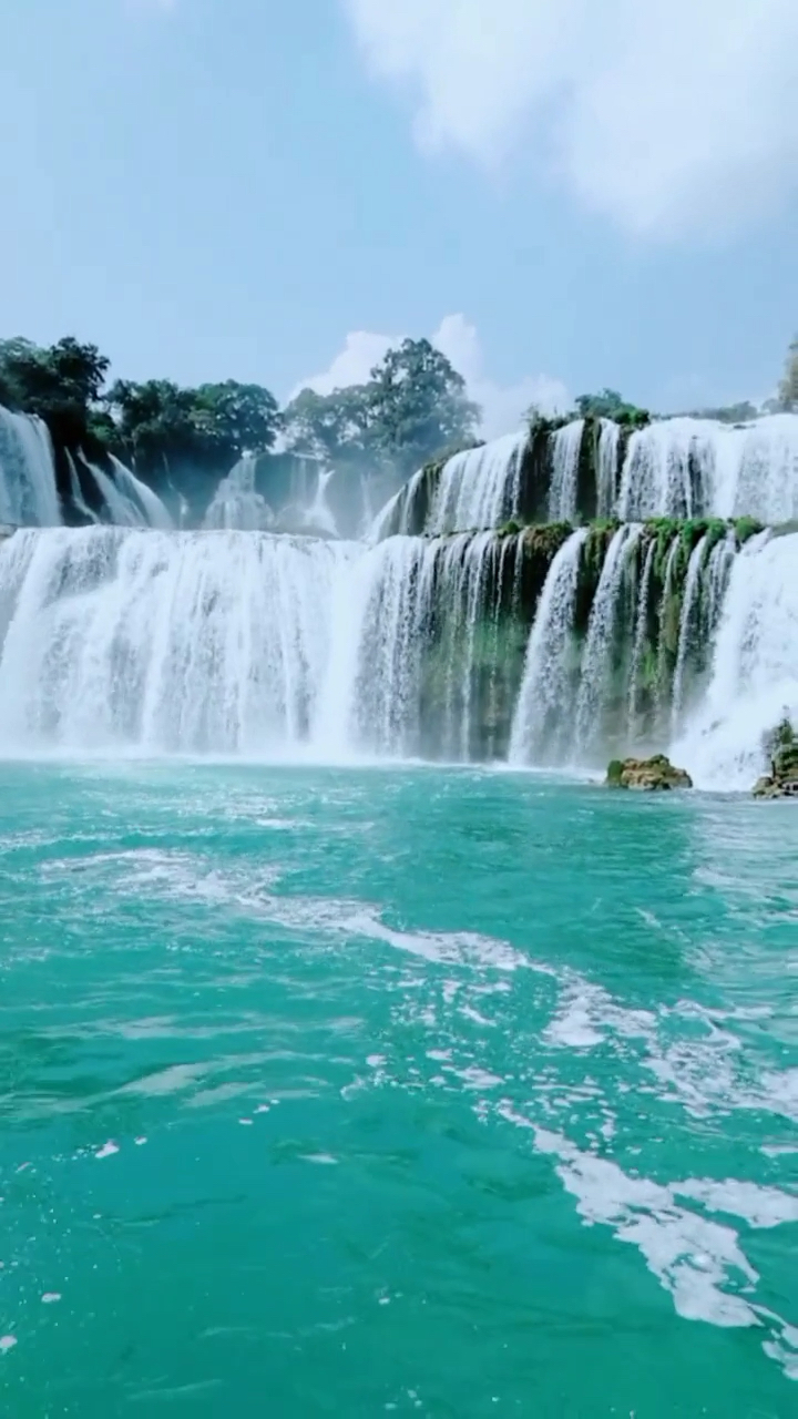 旅游进行时#大气磅礴的瀑布.