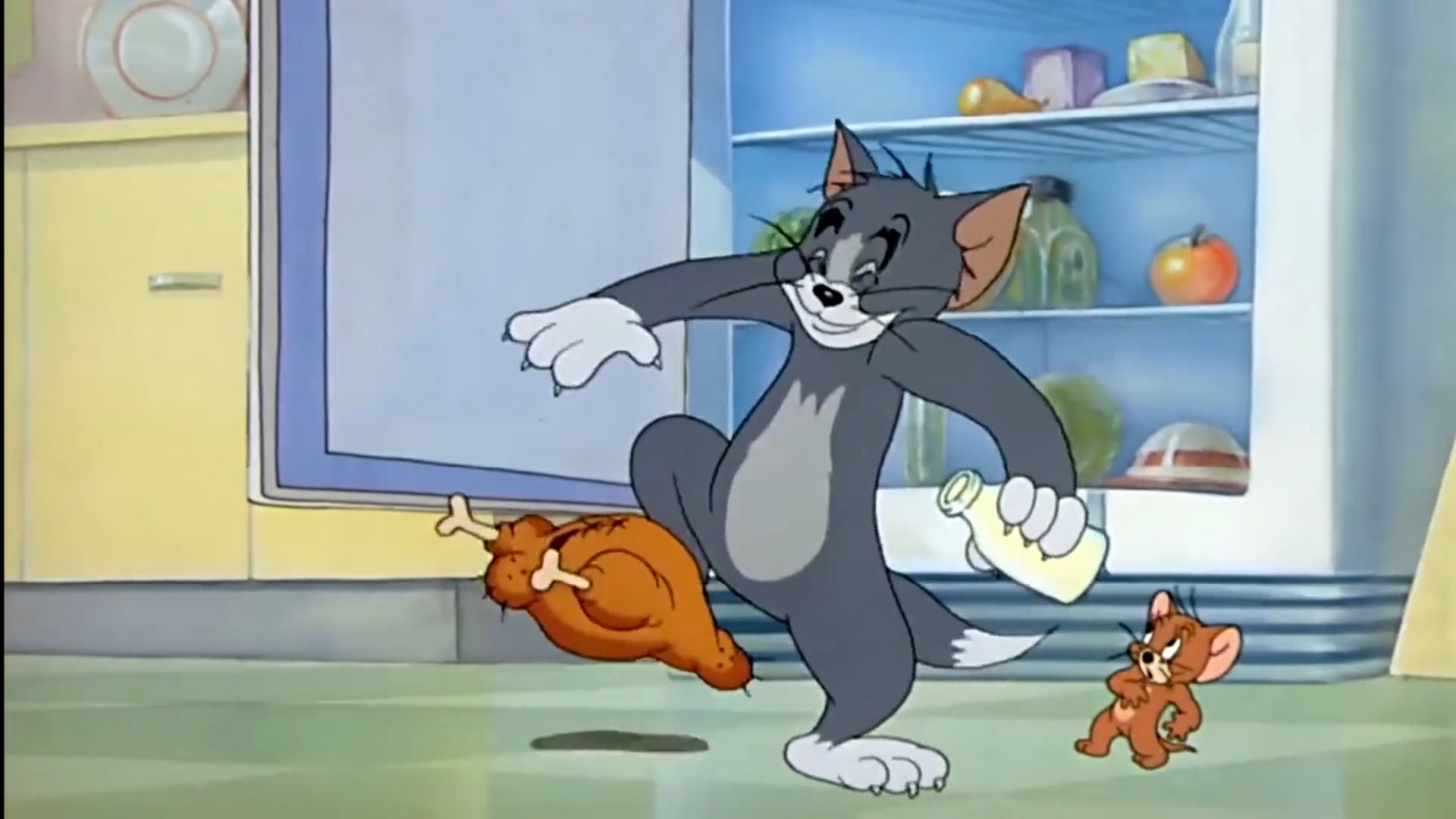 猫和老鼠:汤姆喝醉了,把主人的蛋糕送给了杰瑞!