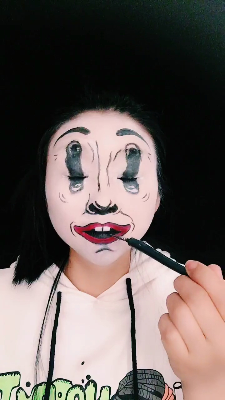 这个的妆,丑死了