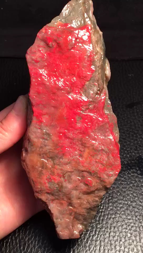 昌化鸡血石原石!顶级血色!