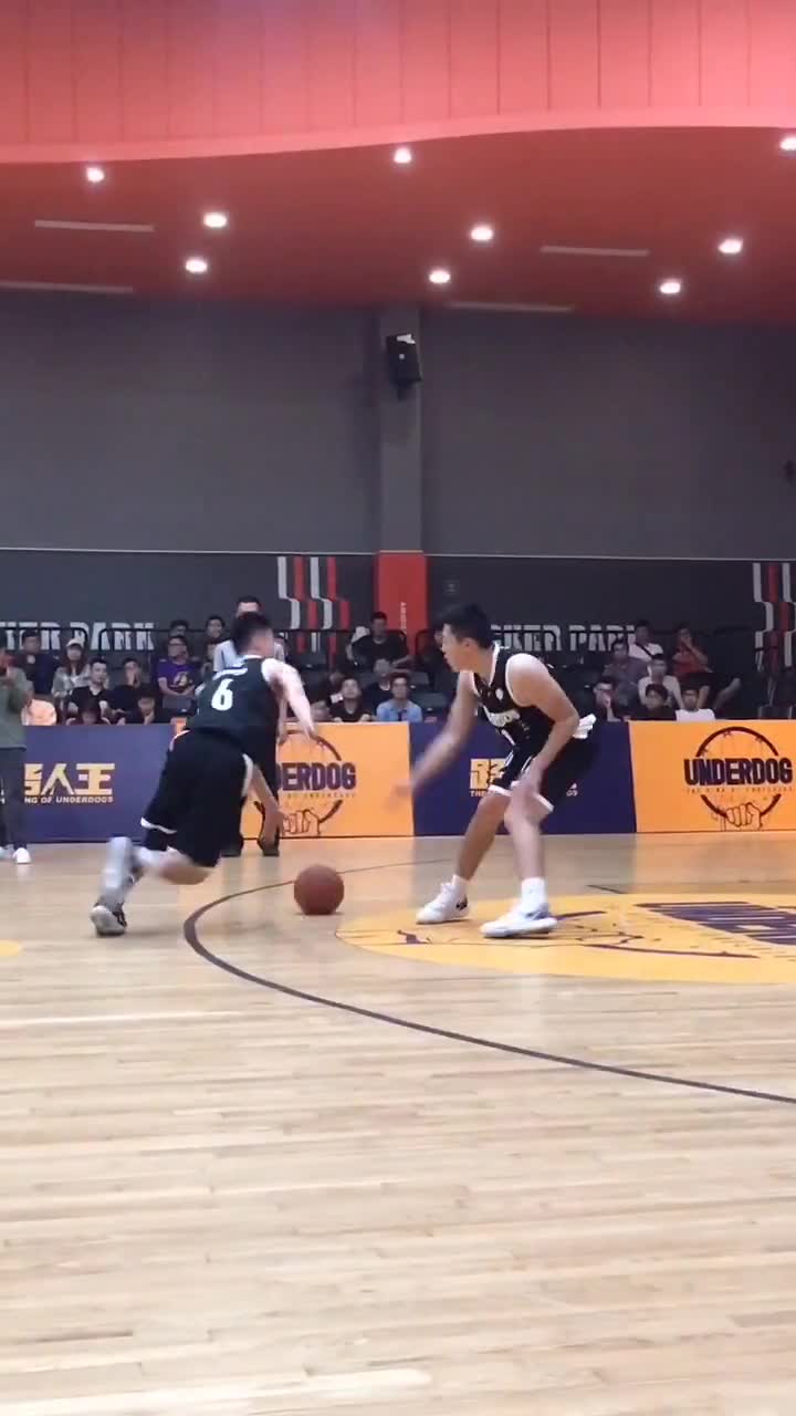 路人王篮球陈凯涛两次大赛冠军本轮比赛不敌晶爷获得第六名,但是