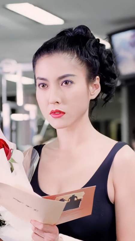 我要上热门#港星女神李婉华,上上下下,左左右右!-度小视