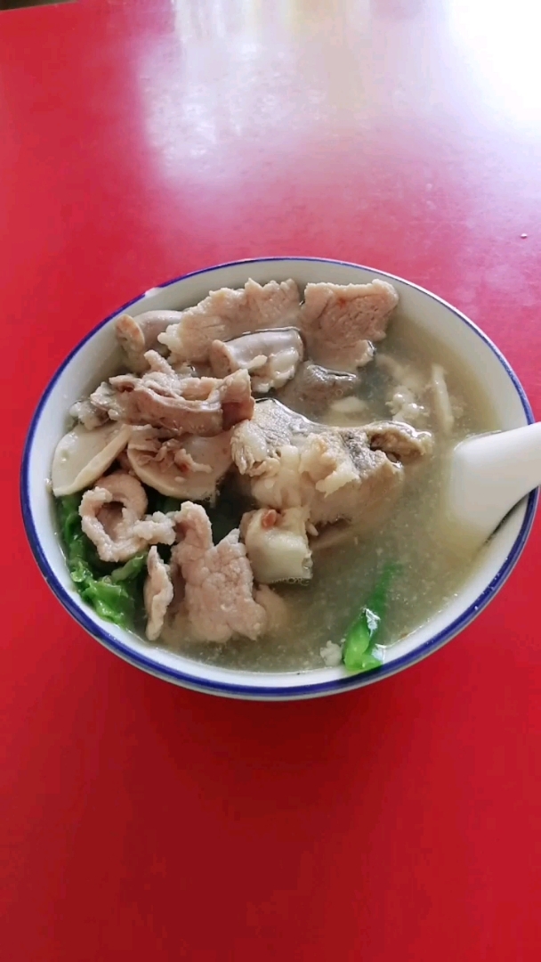 豬雜湯飯12元,還挺好吃的