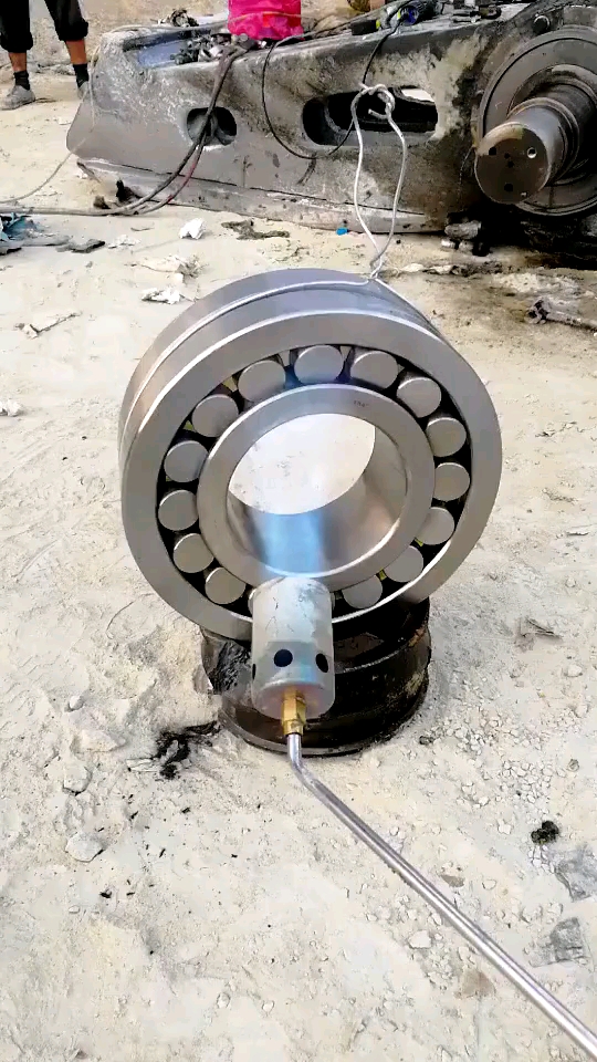 老外的轴承还是要用火烤