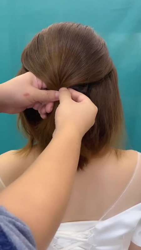 有趣有收获你的浏览器不支持视频播放短发新娘韩式编发发型教程编发