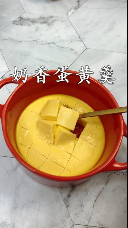 宝宝辅食#适合7个月宝宝,初期添加蛋黄宝宝这样吃-度小视