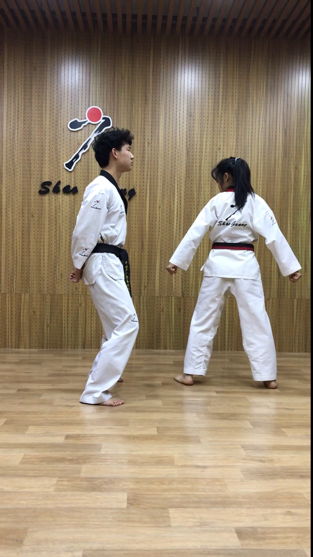 少广跆拳道#回旋踢控制力超强