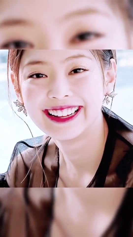 blackpink看到jennie的微笑一整天就快乐了