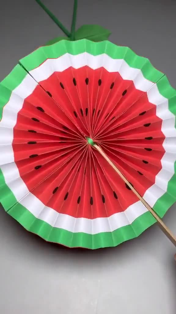 手工制作#夏天人手一把的西瓜扇,简单又好看