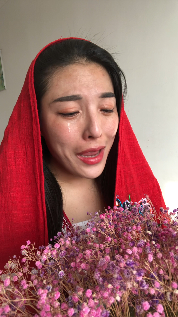 新娘哭得好伤心