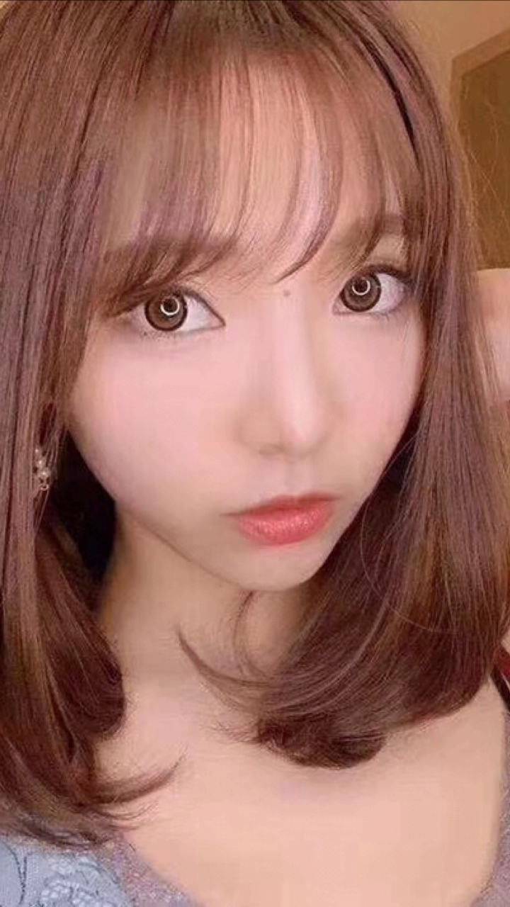 日本女艺人,电影演员夏木安梨祝福视频