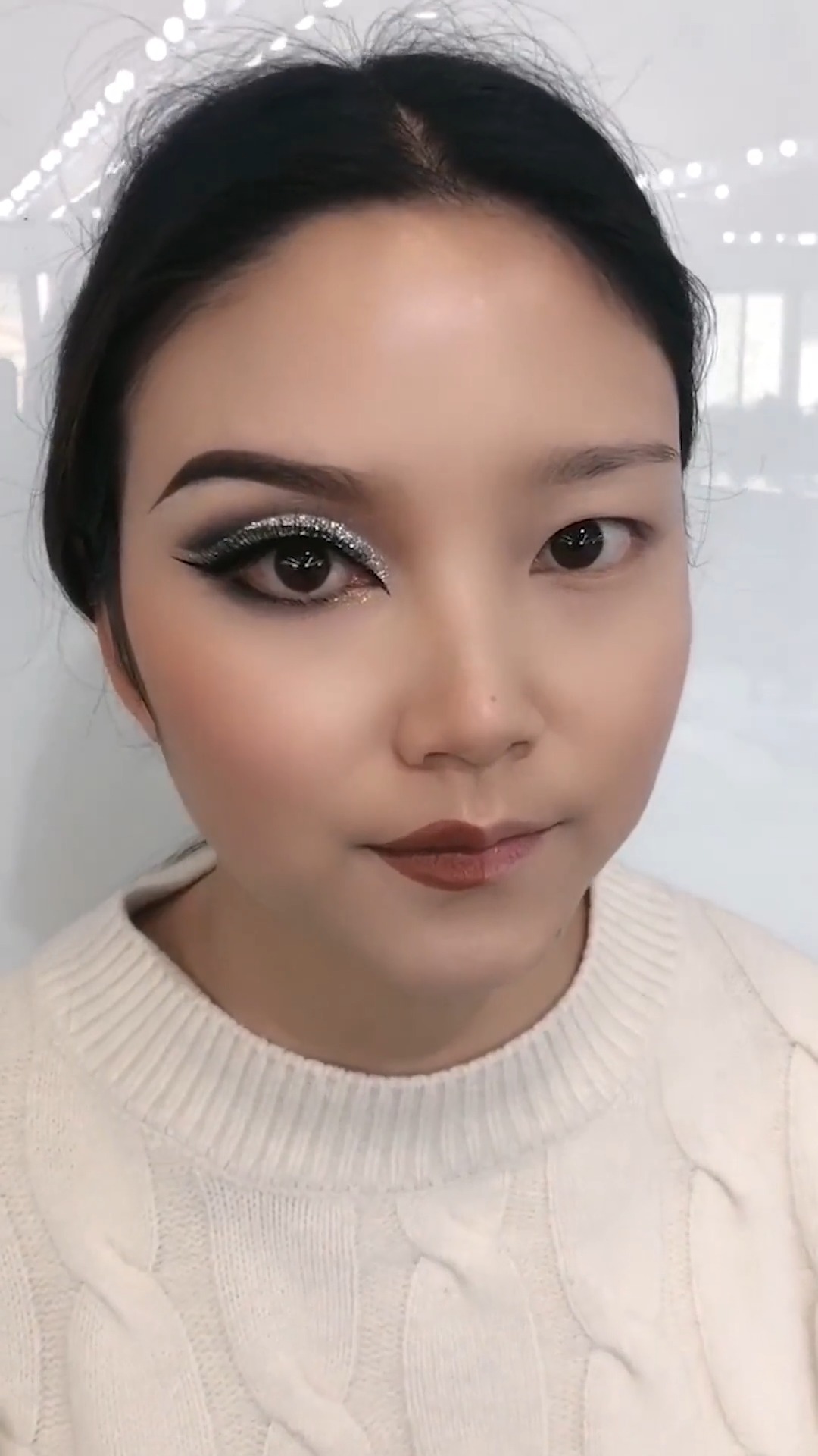 成人拉丁妆细节教程,这舞台妆你会画了吗?-度小视