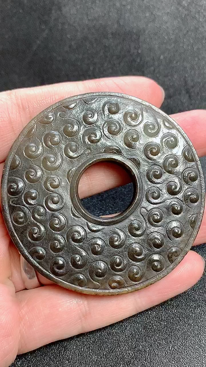 高古玉#精品高古和田玉蝌蚪纹玉璧-度小视