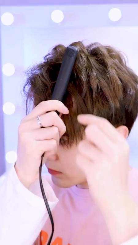 小夹板做造型的夹法男生发型