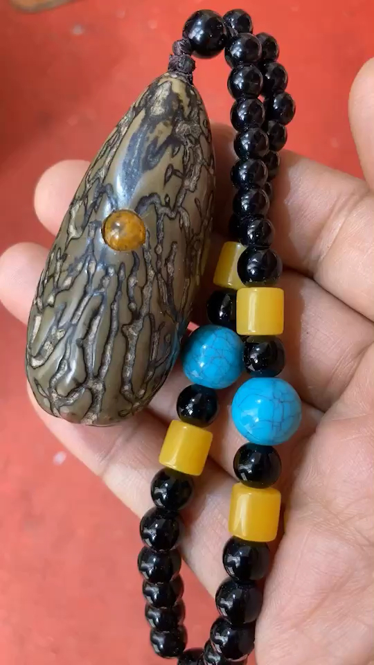 菩提子战国红转运珠手把件