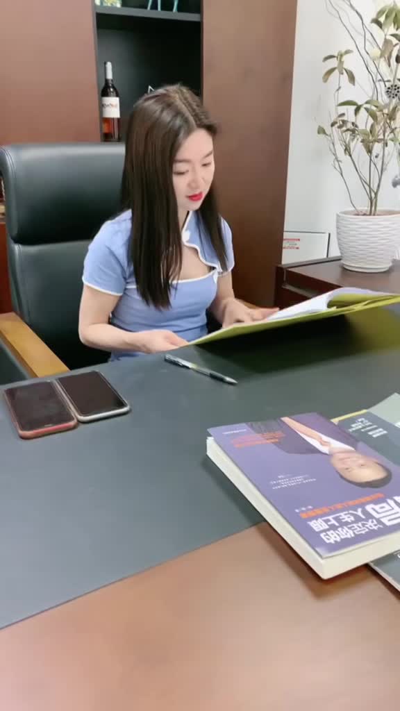 湖北单身女老板,输了爱情赢了事业,目前在广东开玩具,刷到是缘,哪天你