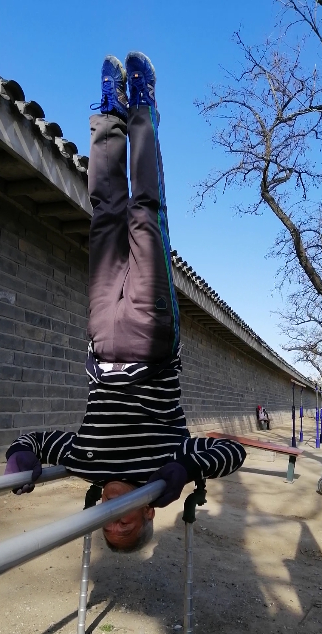 我要上热门#双杠直角支撑接肩倒立