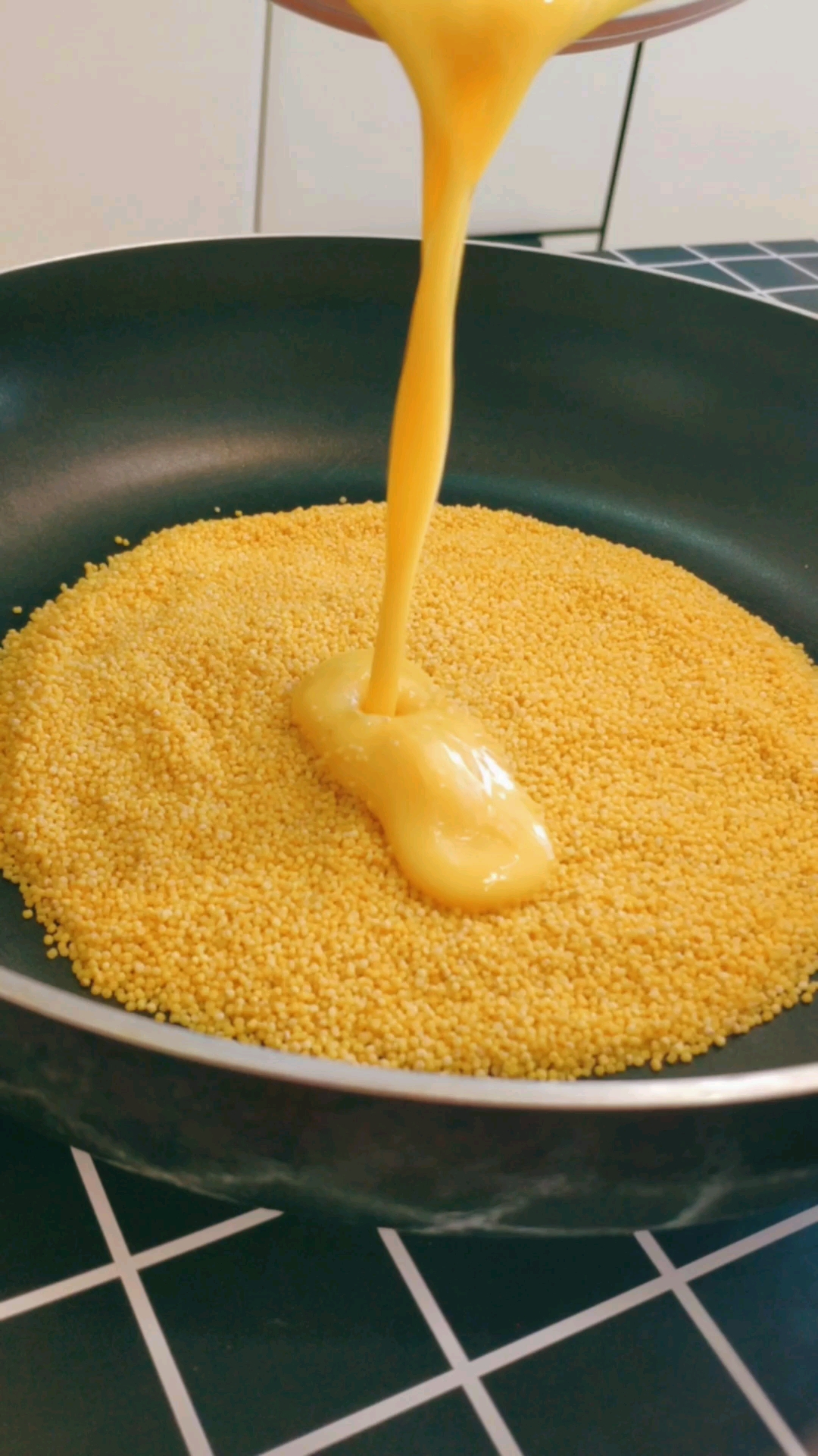 自制美食#宅在家中不出门,小米这样做酥脆好吃,宝宝最爱