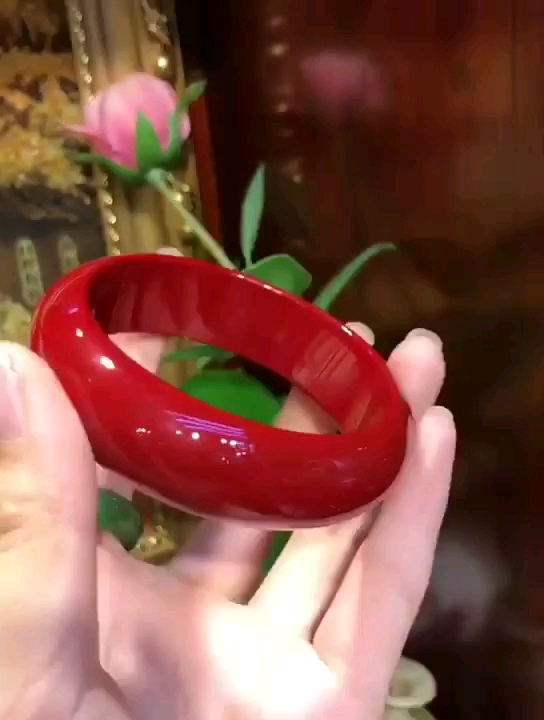 红珊瑚手镯