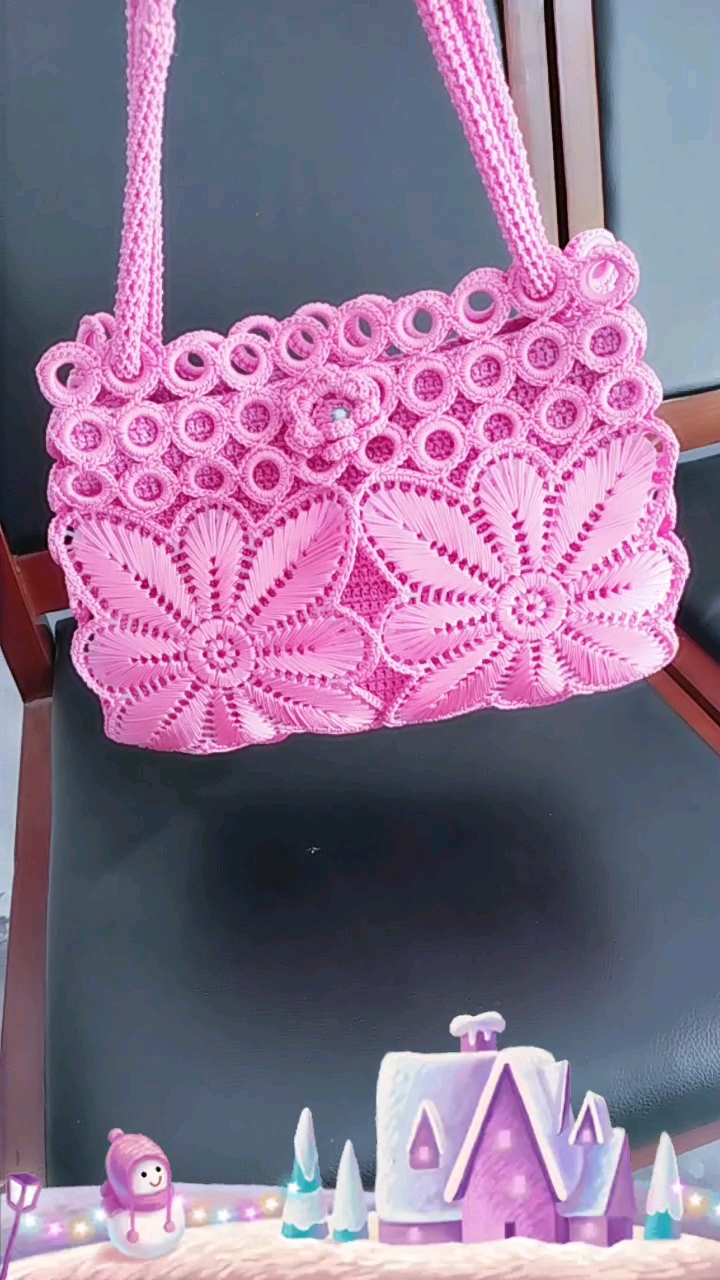 民间艺术#刚刚学钩的蝴蝶包包,这款我特喜欢,大家喜欢吗?