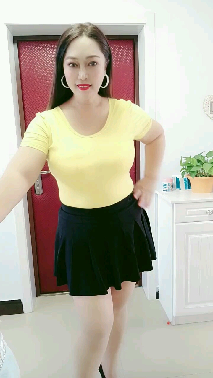 40岁的胖女人玩自拍精彩好看-度小视