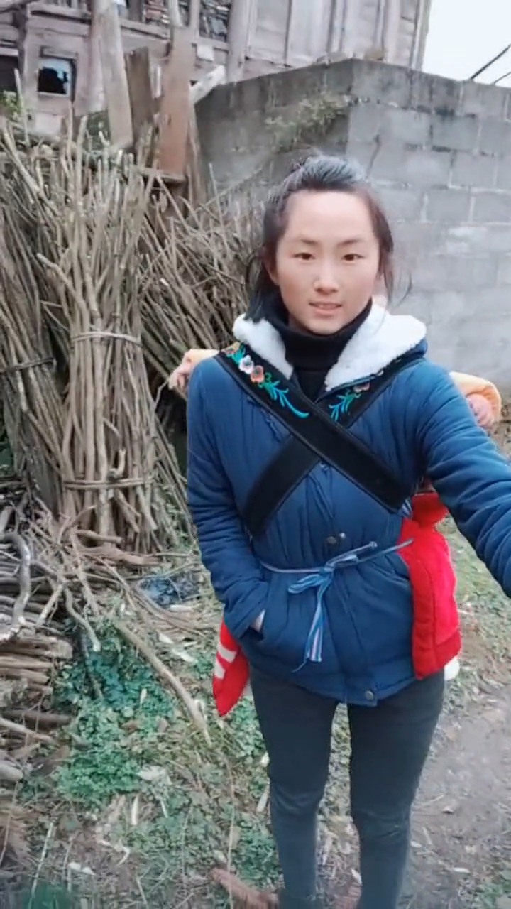 娱乐 村里的小媳妇都跟人跑了