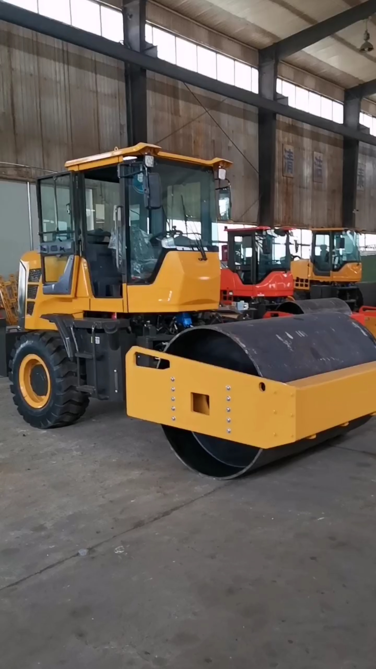 顺辰机械单钢轮压路机10吨压路机-度小视