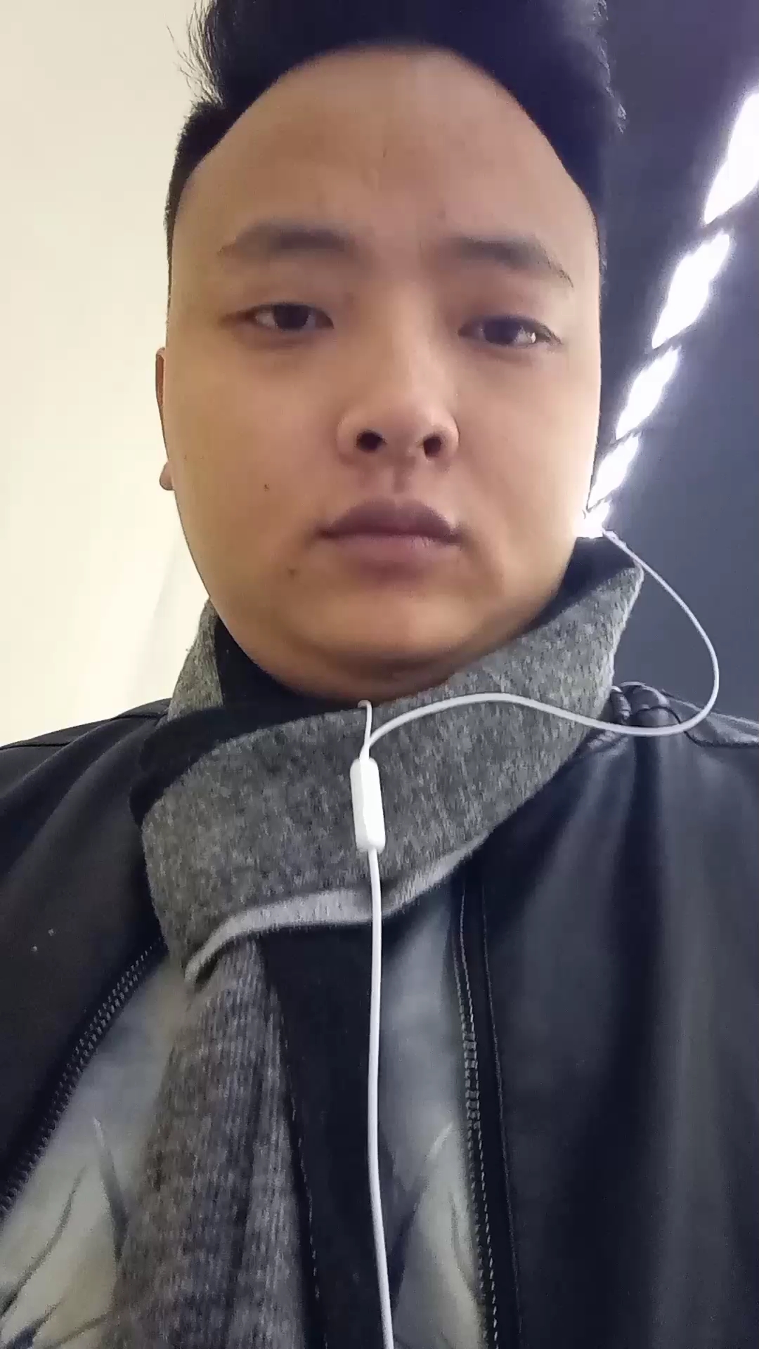 傻男人的傻傻笑容