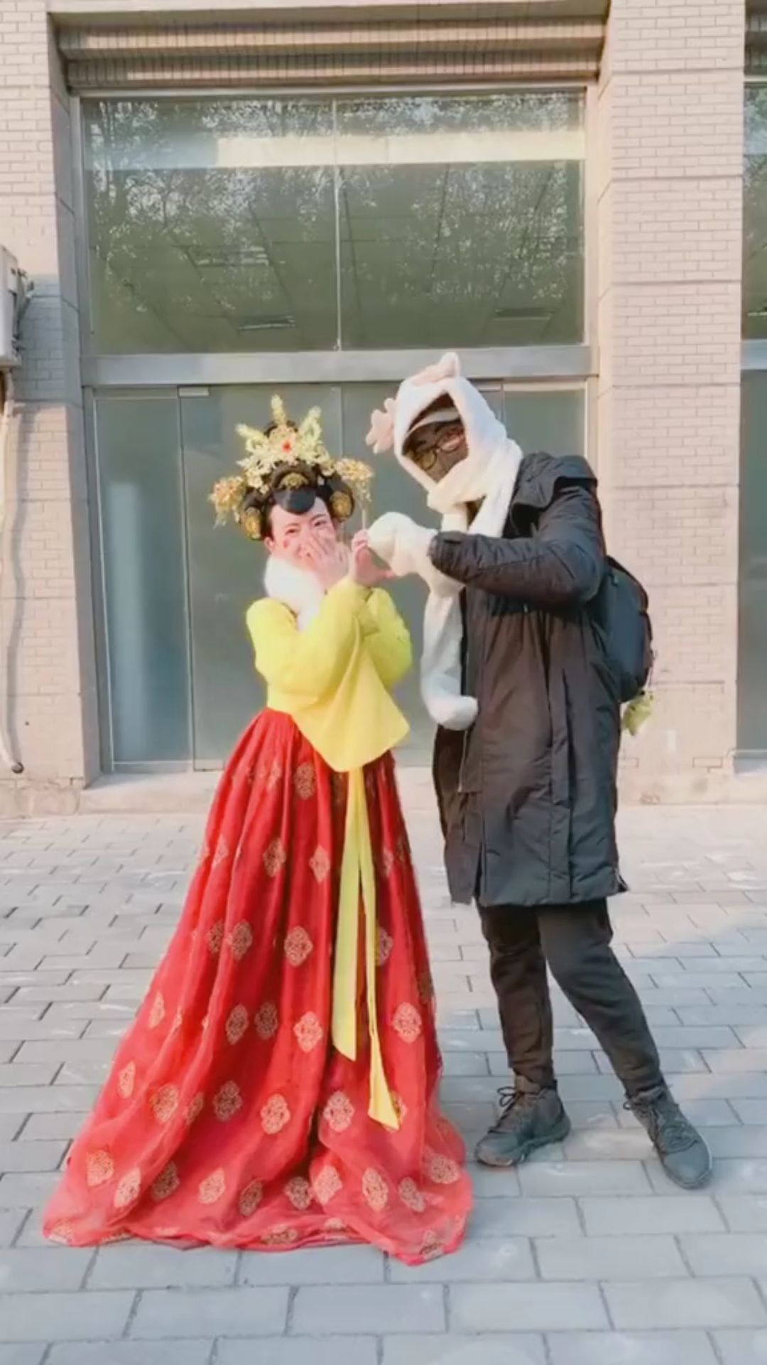 大唐不夜城不倒翁小姐姐#皮卡晨小仙女和男朋友!