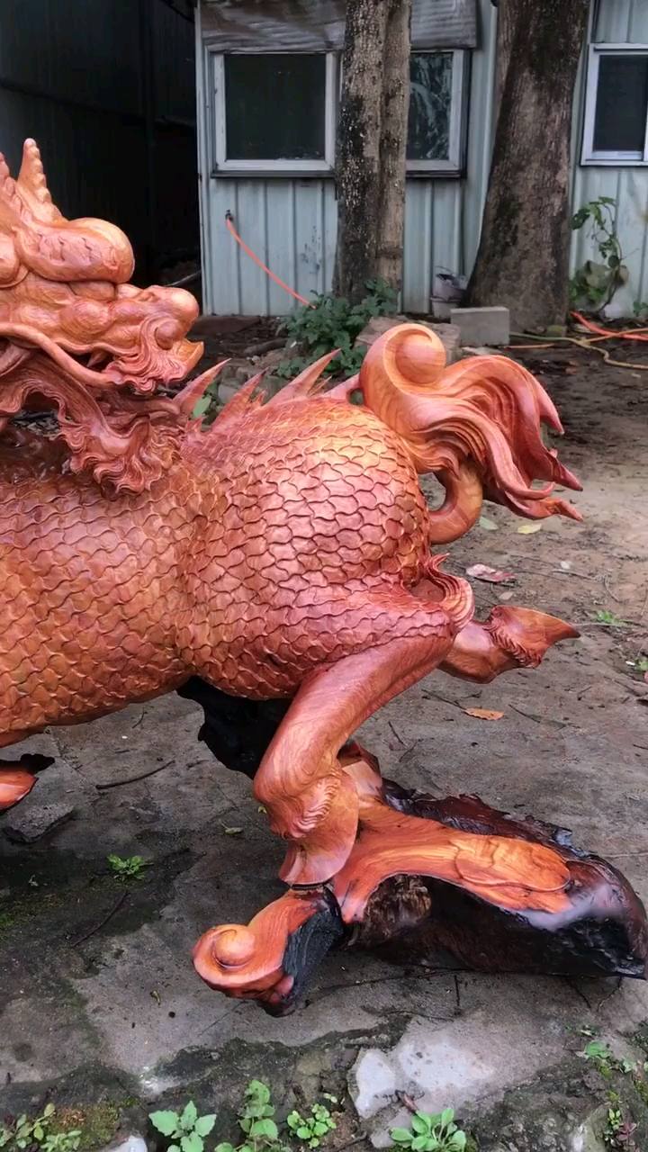 瑞兽麒麟,活灵活现.