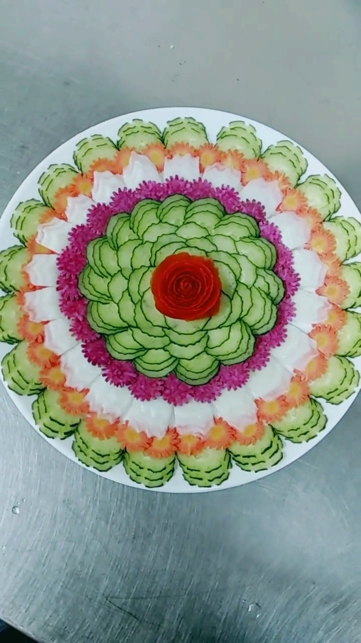 大佬来了#蔬菜盆头花#食品摆盆@全民小助手