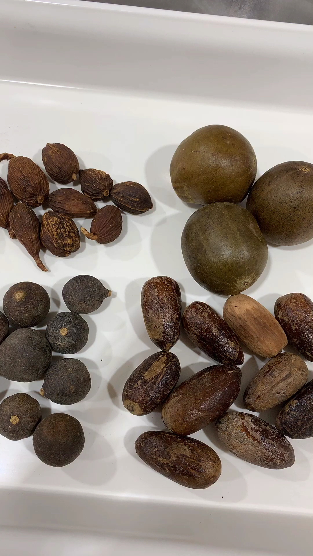 卤水香料中的四果